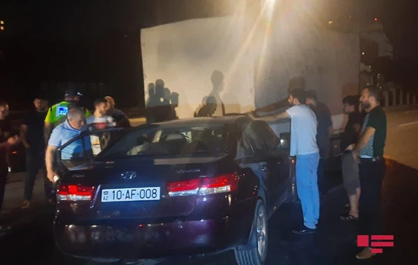 Bakıda yük avtomobilinin nasaz olması qəzaya səbəb olub - FOTO