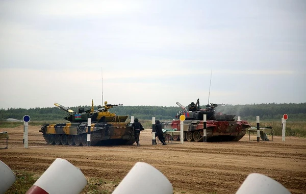 Азербайджанские военнослужащие вышли в полуфинал конкурса "Танковый биатлон" - ФОТО