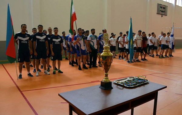 Azərbaycan hərbi dənizçiləri voleybol yarışının qalibi olublar - FOTO