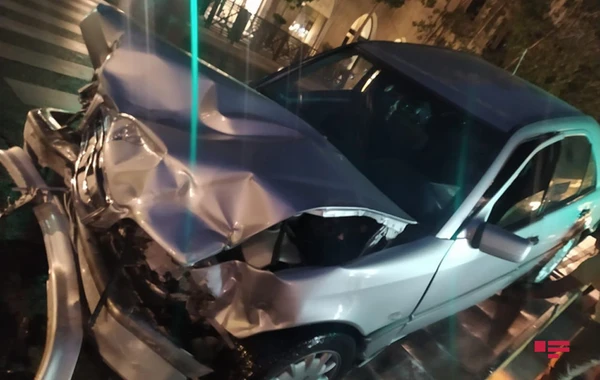 Bakıda ağır yol qəzası: Ölən və yaralananlar var - FOTO