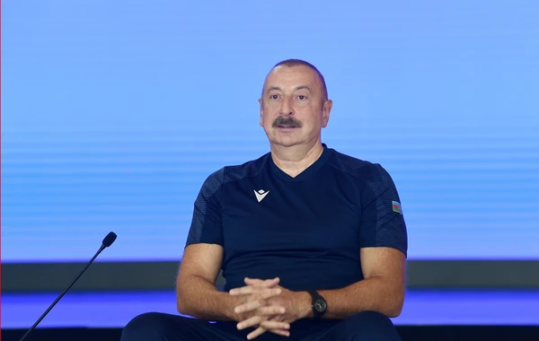 İlham Əliyev və Mehriban Əliyeva Konyada nəticə əldə etmiş idmançılarla görüşüblər - YENİLƏNİB