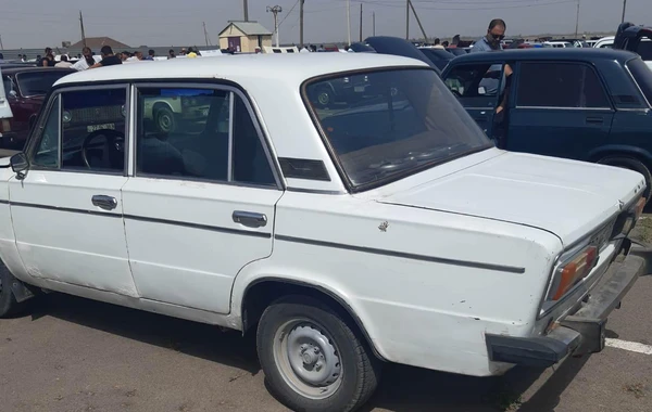 На единственном автомобильном рынке южного региона Азербайджана выросли цены - ФОТО