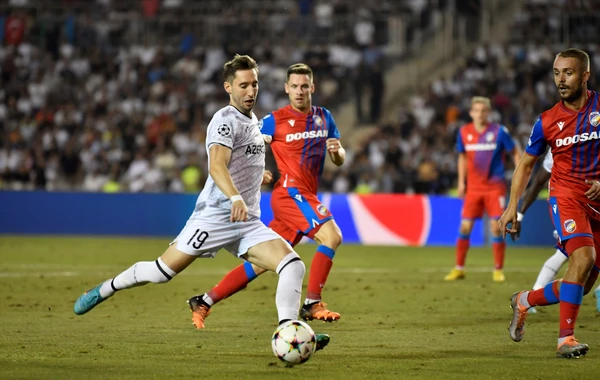 "Qarabağ"ı ÇL-nin qrup mərhələsindən bir qələbə ayırır
