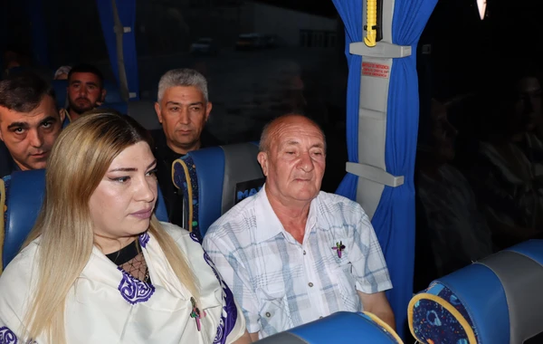 10-тысячный пассажир рейсового автобуса в Шушу получил сертификат - ФОТО