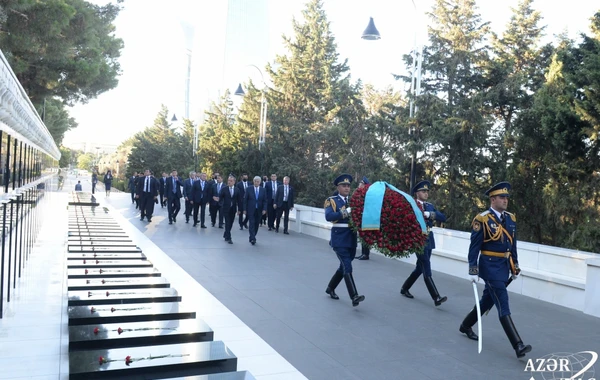 Касым-Жомарт Токаев посетил Аллею шехидов