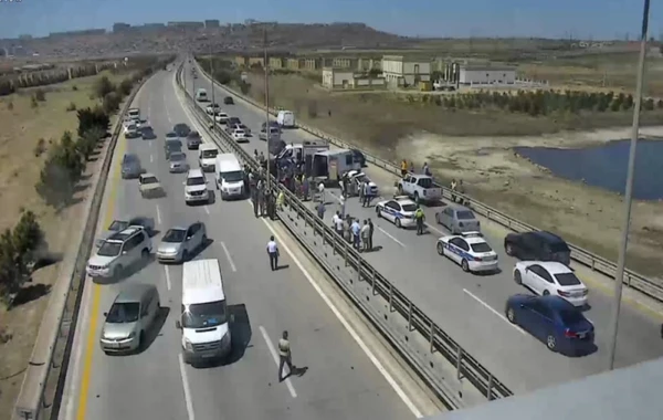 Zığ şosesindəki qəzada həlak olan şəxslər DYP baş inspektorunun müəllimi və həyat yoldaşı olub
