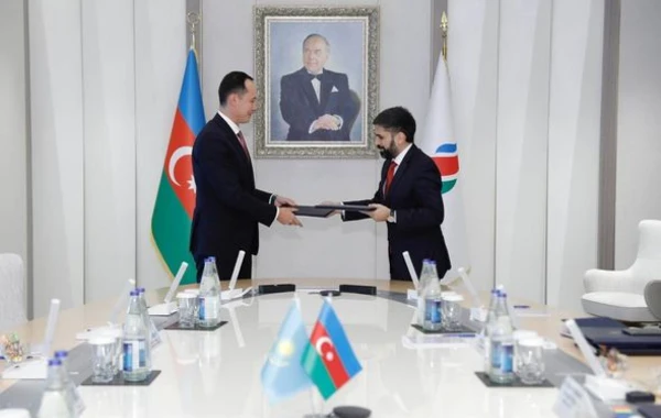 SOCAR и казахстанская компания QazaqGaz подписали Меморандум о взаимопонимании - ФОТО