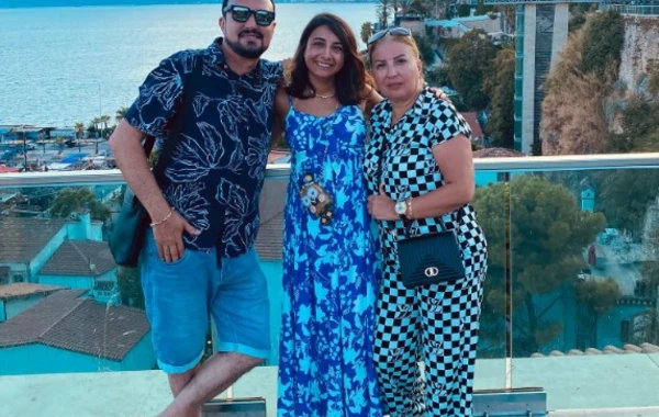 Nadir Qafarzadənin həyat yoldaşı və gəlini ilə BELEK İSTİRAHƏTİ - FOTO