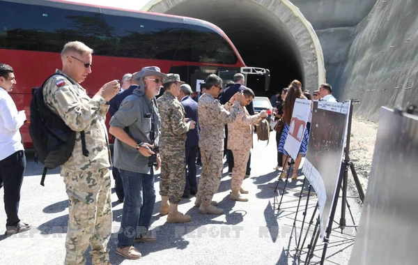 Xarici diplomatlar Əhmədbəyli-Füzuli-Şuşa avtomobil yolunda görülən işlərlə tanış olub - FOTO