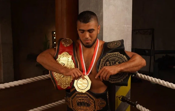 Azərbaycanın MMA döyüşçüsü ən nüfuzlu liqalardan birinin çempionu oldu - FOTO/VİDEO
