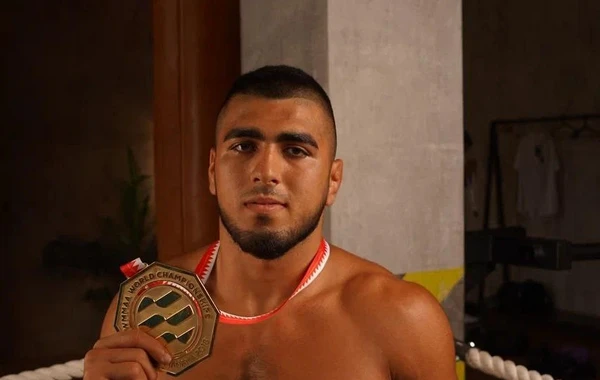 Azərbaycanın MMA döyüşçüsü ən nüfuzlu liqalardan birinin çempionu oldu - FOTO/VİDEO