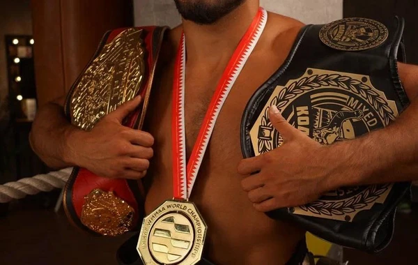 Azərbaycanın MMA döyüşçüsü ən nüfuzlu liqalardan birinin çempionu oldu - FOTO/VİDEO