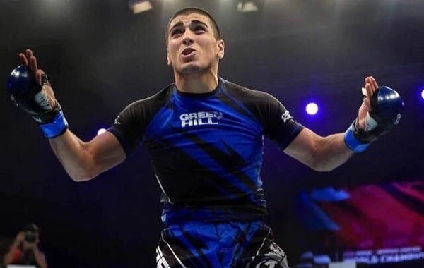 Azərbaycanın MMA döyüşçüsü ən nüfuzlu liqalardan birinin çempionu oldu - FOTO/VİDEO