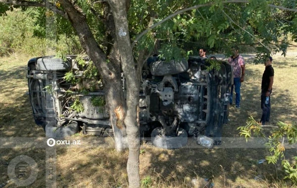 İsmayıllıda maşın aşdı - FOTO