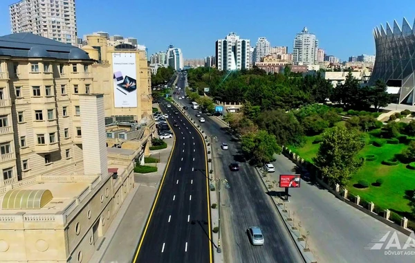 Bakının Tbilisi prospektinin bir hissəsində təmir yekunlaşıb