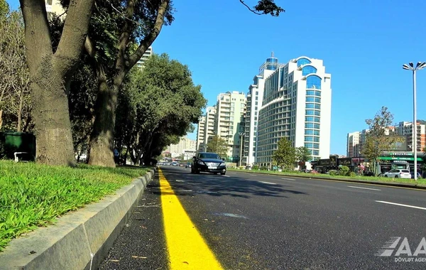 Bakının Tbilisi prospektinin bir hissəsində təmir yekunlaşıb