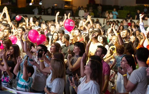 “Nar” yay kampaniyasına möhtəşəm festivalla yekun vurdu - VİDEO/FOTO