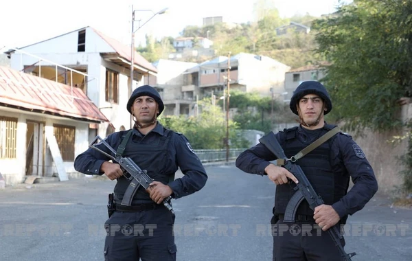 Azərbaycan polisi Laçın şəhərində xidmət başında - FOTOlar