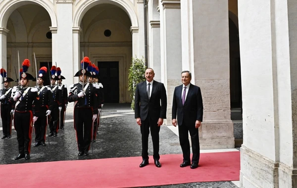 Prezident İlham Əliyev İtaliya Nazirlər Şurasının sədri ilə görüşüb - FOTO