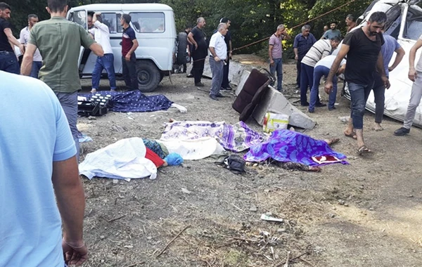 Bir kənd yasda - 7 qadın dəfn edilir - FOTO