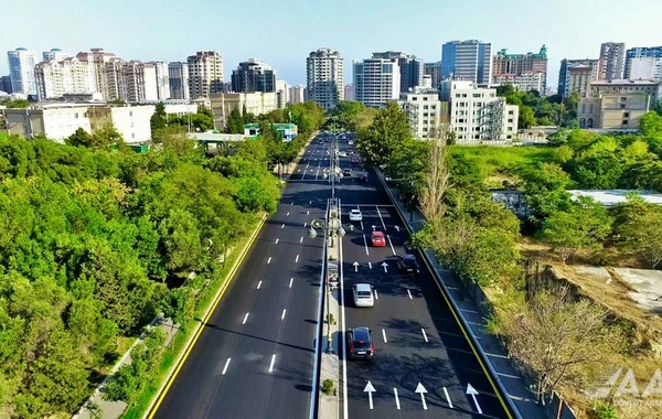 Bakının Tbilisi prospektində təmir işləri başa çatıb - FOTO