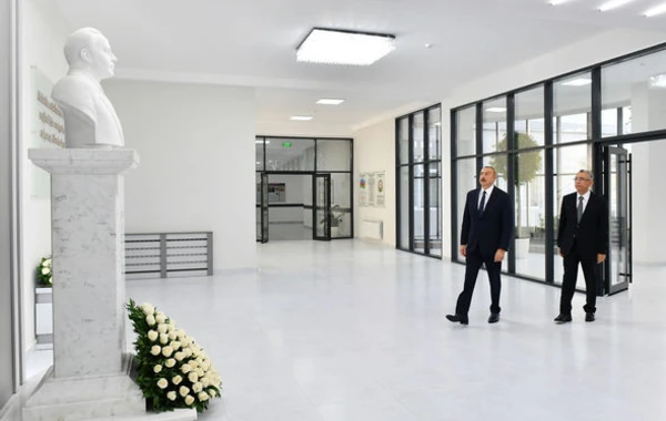 Президент ознакомился с условиями, созданными в школьном комплексе №87 в Сураханском районе - ФОТО