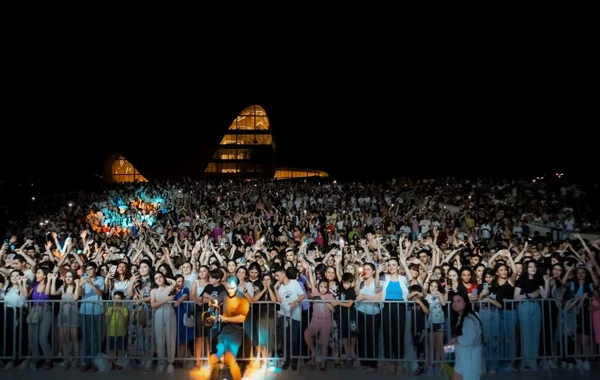 Zamiqin konserti baş tutdu - FOTO