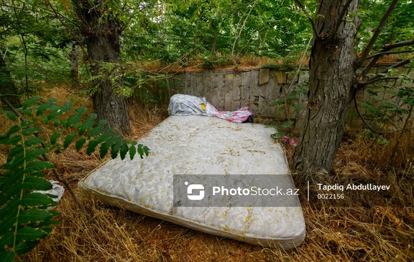 Baxımsız vəziyyətdə olan "Yay parkı" - FOTOREPORTAJ