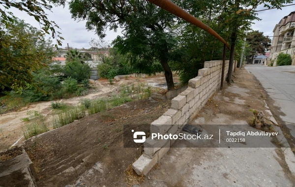 Baxımsız vəziyyətdə olan "Yay parkı" - FOTOREPORTAJ