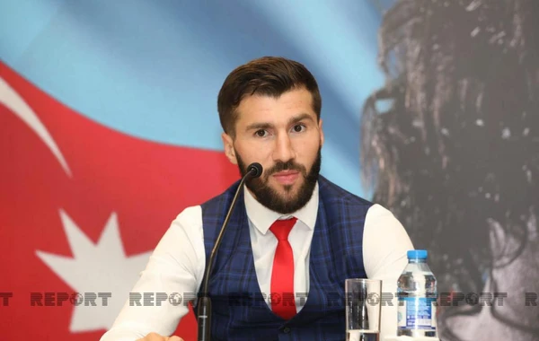 Zabit Səmədovun vida döyüş gecəsi üçün çəkiölçmə mərasimi keçirilib - FOTO
