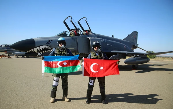 Завершились учения "TurAz Qartalı-2022" - ВИДЕО