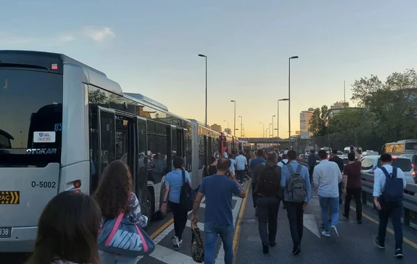 Türkiyədə dəhşətli zəncirvari qəza - Yaralılar küçələrə töküldü - VİDEO