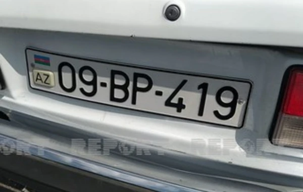 Oğuzda iki avtomobil toqquşub, sürücülərdən biri ölüb - FOTO