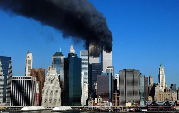 США вспоминают жертв терактов 11 сентября - ФОТО