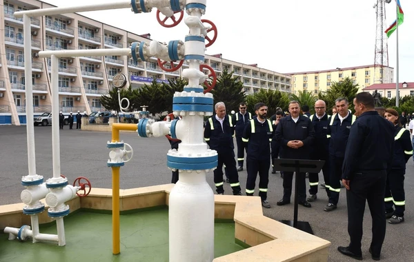SOCAR prezidentinin rəhbərliyi ilə nümayəndə heyəti “Neft Daşları”na səfər edib - FOTO