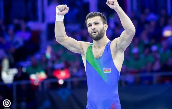 Eldəniz Əzizli ikinci dəfə dünya çempionu oldu, Ülvi Qənizadə gümüş medal qazandı - YENİLƏNİB