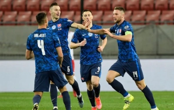 Slovakiya millisinin Azərbaycanla oyun üçün heyəti açıqlanıb