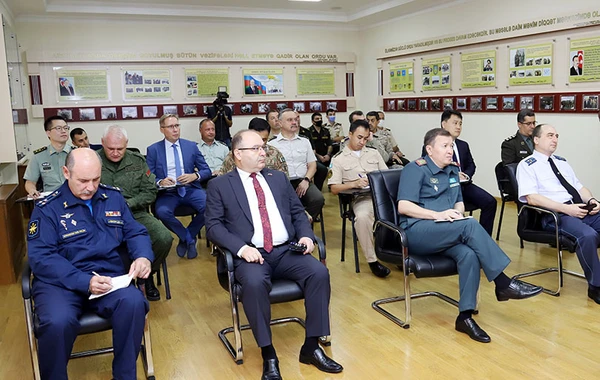 MN: "Hərbi attaşelər Ermənistanın genişmiqyaslı təxribatı barədə məlumatlandırılıb" - FOTO