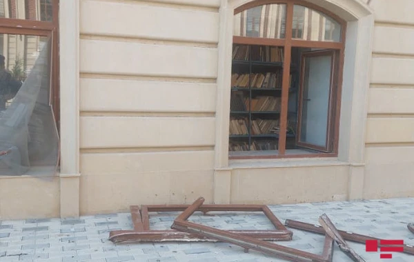 Пожар в библиотеке Азербайджанского государственного аграрного университета потушен - ФОТО + ОБНОВЛЕНО