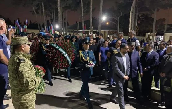 Капитан Фарид Мехбалыев похоронен на второй Аллее шехидов - ФОТО