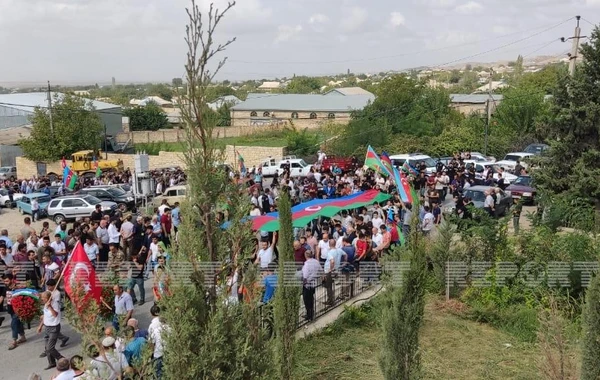 Tərxis olunmağına 17 gün qalmış Şəhid olan Nihat Qasımov dəfn edildi - FOTO
