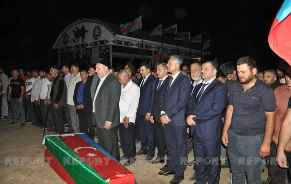 Şəhid gizir Məhəmməd Məmmədov Biləsuvarda torpağa tapşırılıb - FOTO