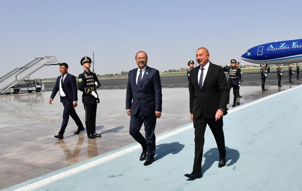 Президент Ильхам Алиев отправился с визитом в Узбекистан - ФОТО