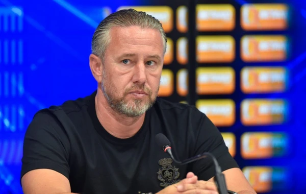 “Neftçi”nin baş məşqçisi: “Bundan əvvəlki komandamdan qovulmamışam”