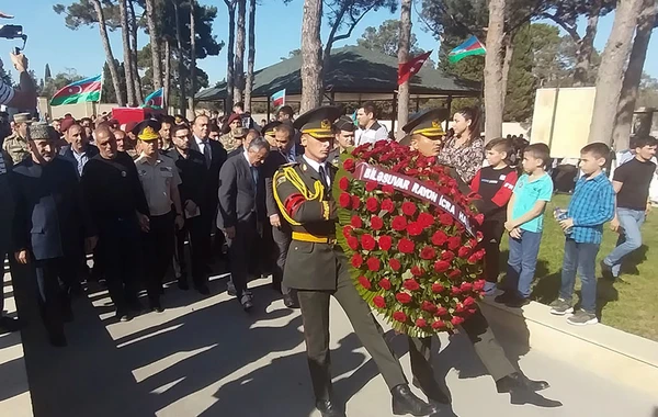 Руководящий состав Минобороны принял участие в похоронах шехидов - ФОТО
