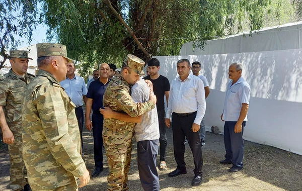 Руководящий состав Минобороны принял участие в похоронах шехидов - ФОТО
