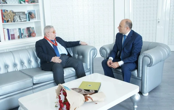 Anar Kərimov Azər Paşa Nemətova “Şərəf” ordenini təqdim edib - FOTO