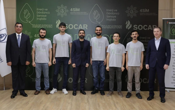 Rövşən Nəcəf: “Bərpa olunan enerji resurslarının tətbiqi regionun enerji təhlükəsizliyini gücləndirəcək”