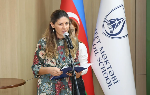 Rövşən Nəcəf: “Bərpa olunan enerji resurslarının tətbiqi regionun enerji təhlükəsizliyini gücləndirəcək”