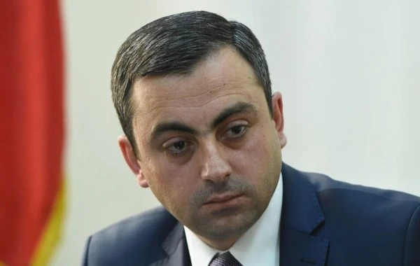 Erməni deputat yerli hakimiyyəti, prokuror və hakimləri təhqir edərək hədələyib